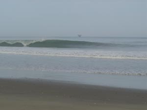 PERU SURF GUIDES - EL GOLF BEACH
